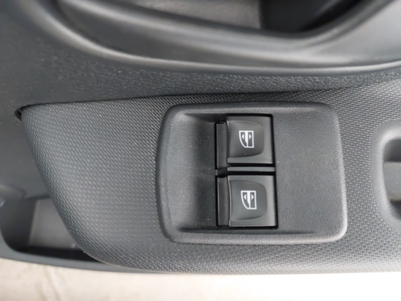 Used Dacia Sandero 2018 for sale - 77964466: Photo 18