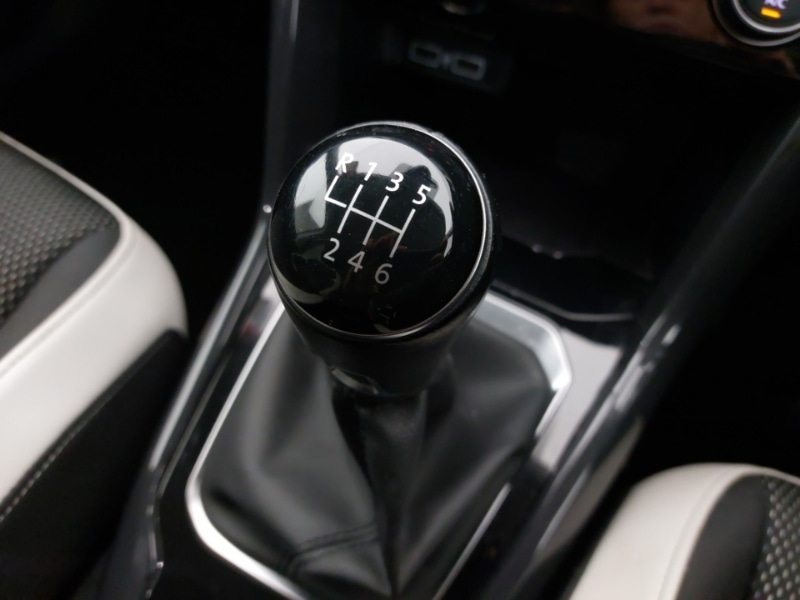 Used Volkswagen T-Roc 2018 for sale - 76964140: Photo 17