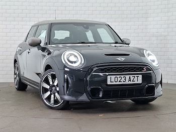 Used MINI Hatch 2023 for sale - 79433279: Photo