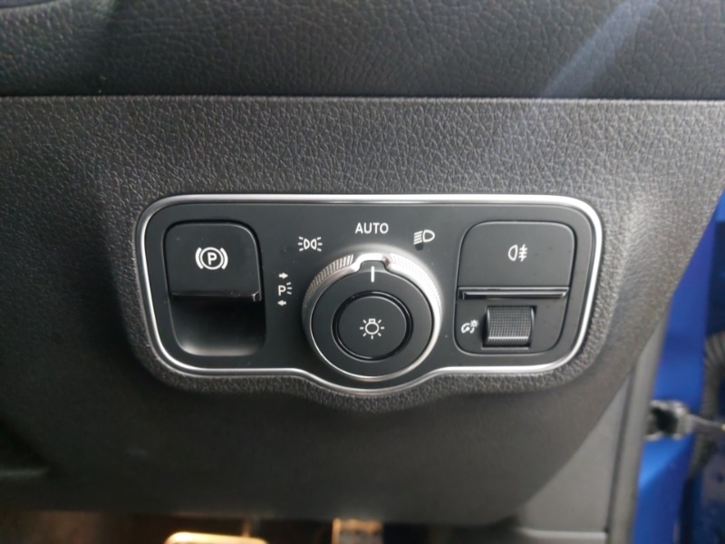 Used Mercedes-Benz GLB 2025 for sale - 77637203: Photo 18