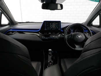 Used Toyota C-HR 2020 for sale - 75893773: Photo