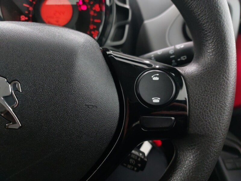 Used Peugeot 108 2018 for sale - 76369559: Photo 15