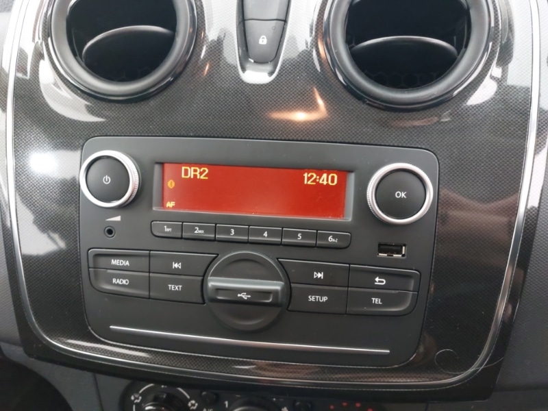 Used Dacia Sandero 2018 for sale - 77987927: Photo 10