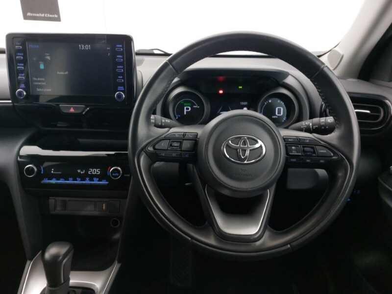 Used Toyota Yaris Cross 2023 for sale - 77635842: Photo 7