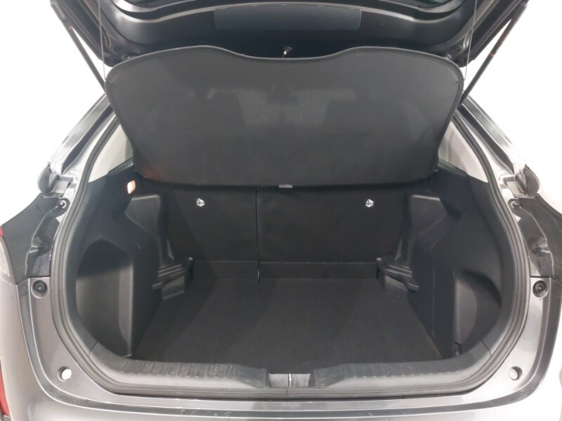 Used Toyota Yaris Cross 2023 for sale - 77635842: Photo 8