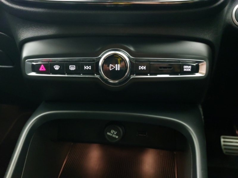 Used Volvo XC40 2021 for sale - 76911789: Photo 17