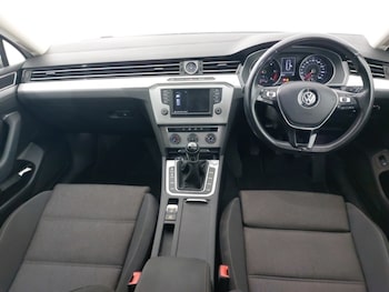 Used Volkswagen Passat 2017 for sale - 77686215: Photo