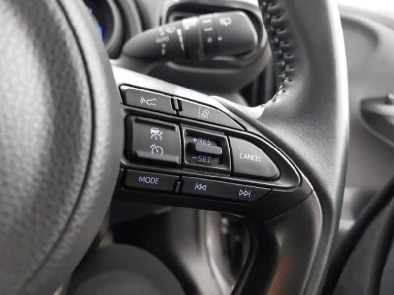 Used Toyota Yaris Cross 2023 for sale - 77716883: Photo 14