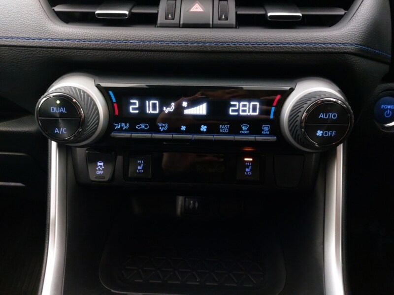 Used Toyota RAV4 2019 for sale - 77325247: Photo 18