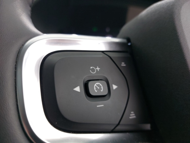 Used Volvo XC40 2024 for sale - 77062498: Photo 13