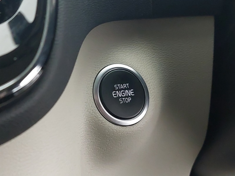 Used Volvo XC40 2024 for sale - 77062498: Photo 17