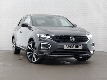 Used Volkswagen T-Roc 2019 for sale - 76629017: Photo