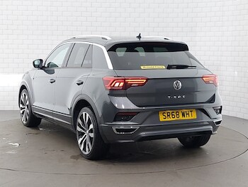 Used Volkswagen T-Roc 2019 for sale - 76629017: Photo