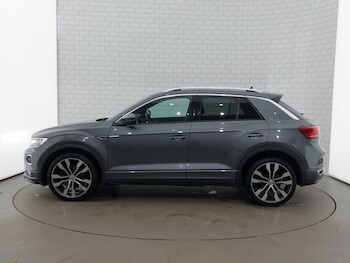Used Volkswagen T-Roc 2019 for sale - 76629017: Photo