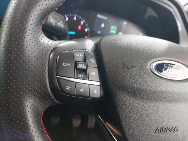 Used Ford Focus 2023 for sale - 77644762: Photo 13