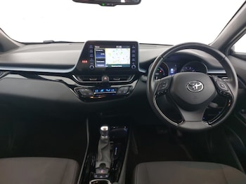 Used Toyota C-HR 2020 for sale - 78723823: Photo