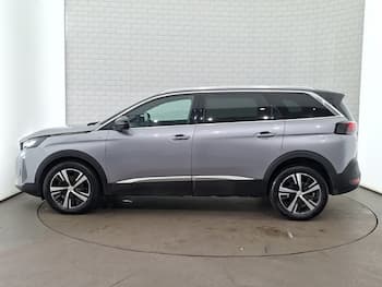 Used Peugeot 5008 2023 for sale - 79561951: Photo