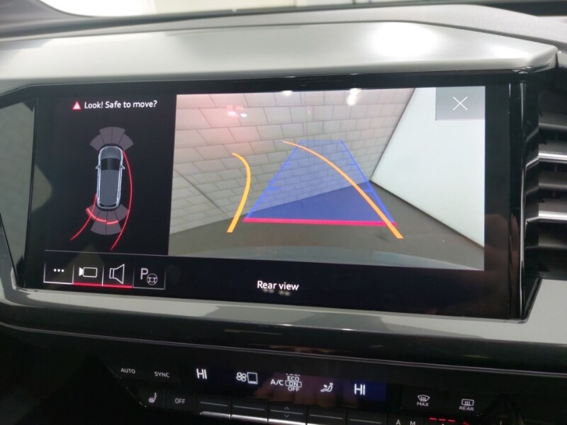 Used Audi Q4 e-tron 2023 for sale - 78156094: Photo 16