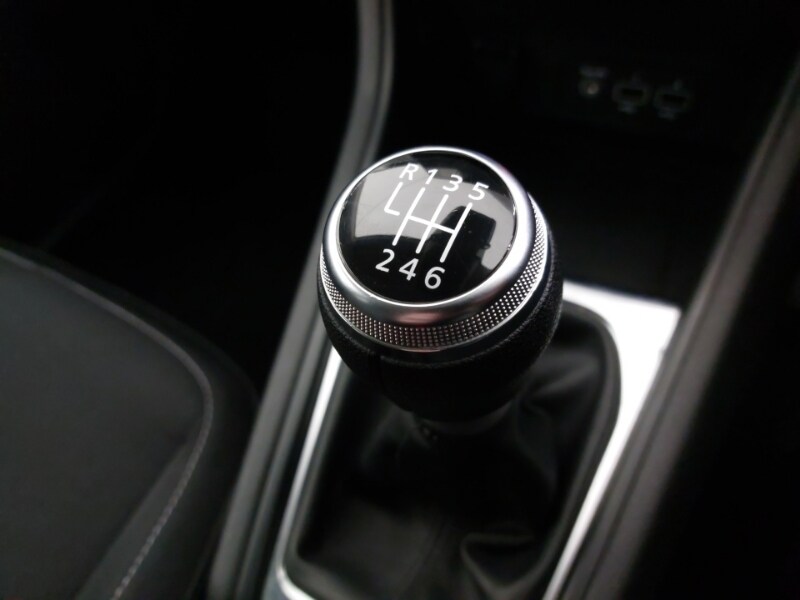 Used Renault Captur 2021 for sale - 77832086: Photo 18