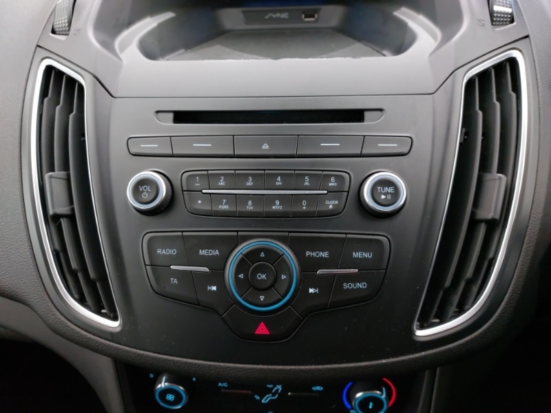 Used Ford C-Max 2017 for sale - 76958952: Photo 16