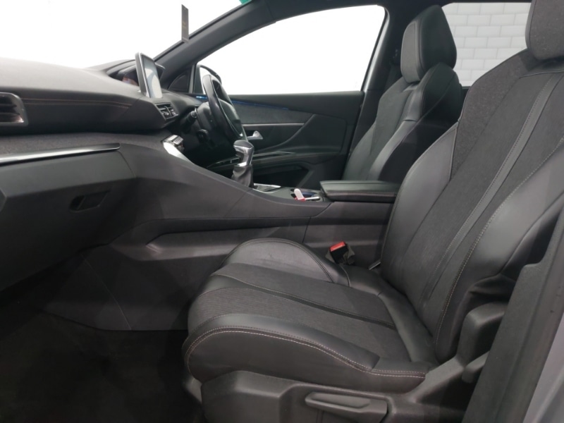 Used Peugeot 5008 2018 for sale - 76816162: Photo 5