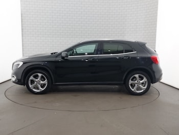 Used Mercedes-Benz GLA 2018 for sale - 77149852: Photo