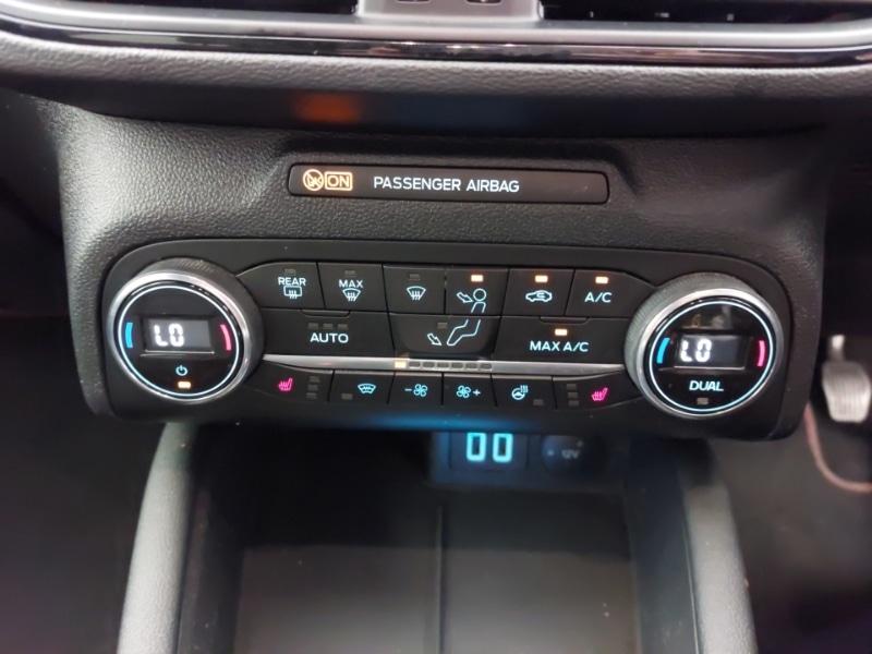 Used Ford Focus 2021 for sale - 78033340: Photo 17