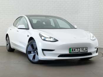 2022 - RWD 4dr Auto
