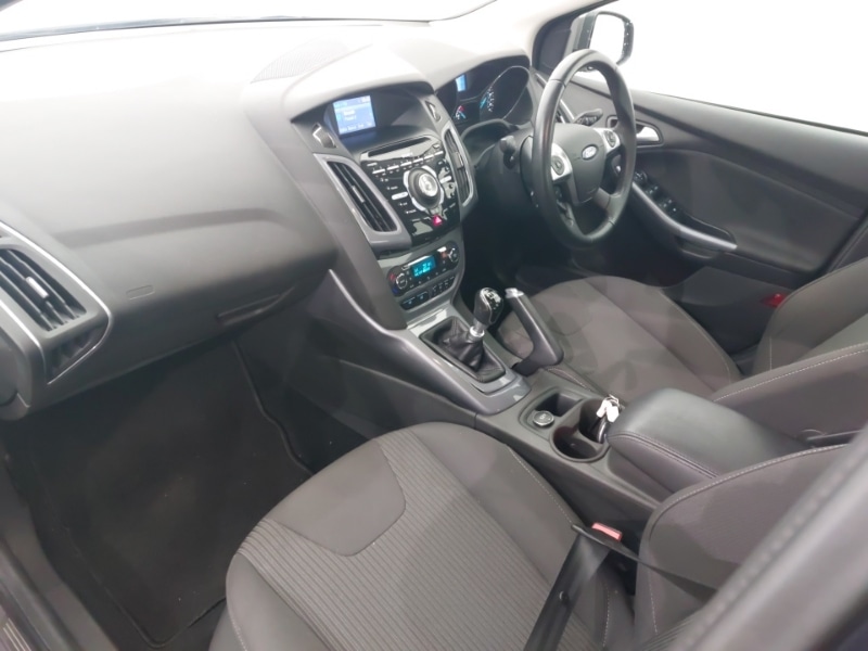 Used Ford Focus 2013 for sale - 76708130: Photo 5