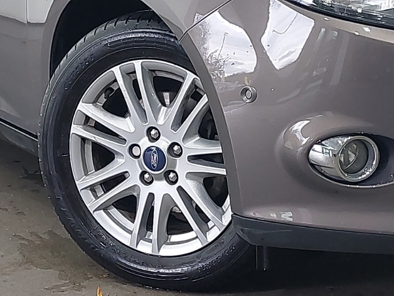 Used Ford Focus 2013 for sale - 76708130: Photo 9