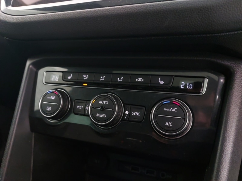 Used Volkswagen Tiguan 2019 for sale - 76533399: Photo 16