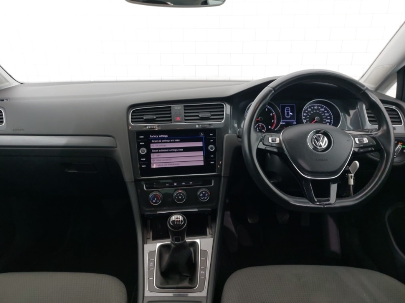 Used Volkswagen Golf 2019 for sale - 78040820: Photo 2