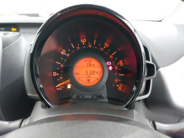 Used Peugeot 108 2015 for sale - 76134800: Photo 14