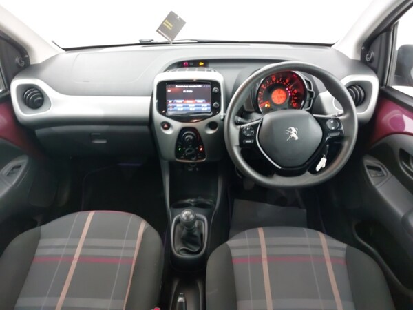 Used Peugeot 108 2015 for sale - 76134800: Photo 2
