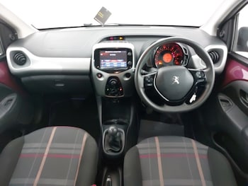 Used Peugeot 108 2015 for sale - 76134800: Photo 2