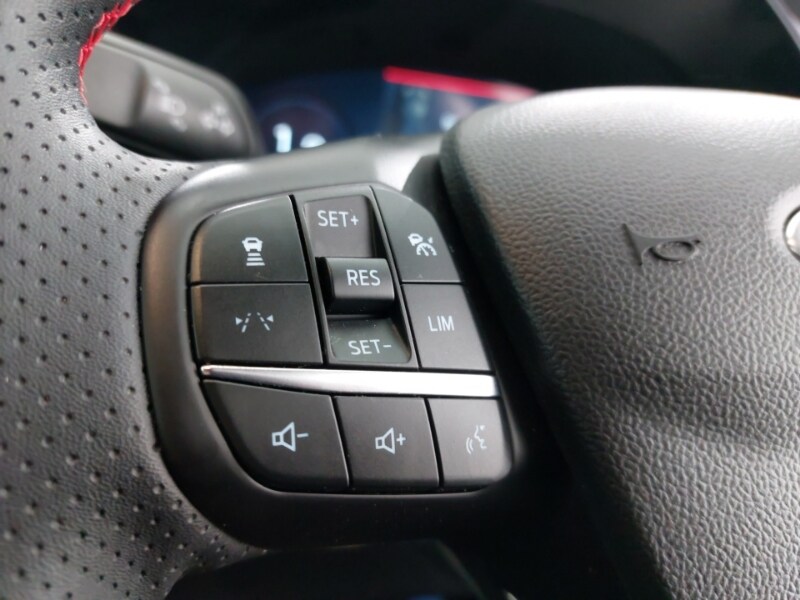 Used Ford Kuga 2025 for sale - 76160836: Photo 13