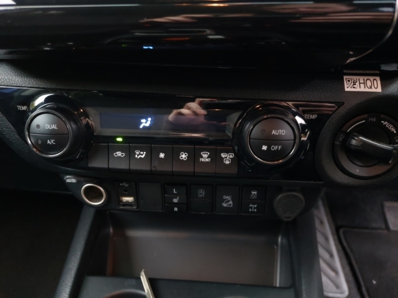 Used Toyota Hilux 2023 for sale - 76696087: Photo 16