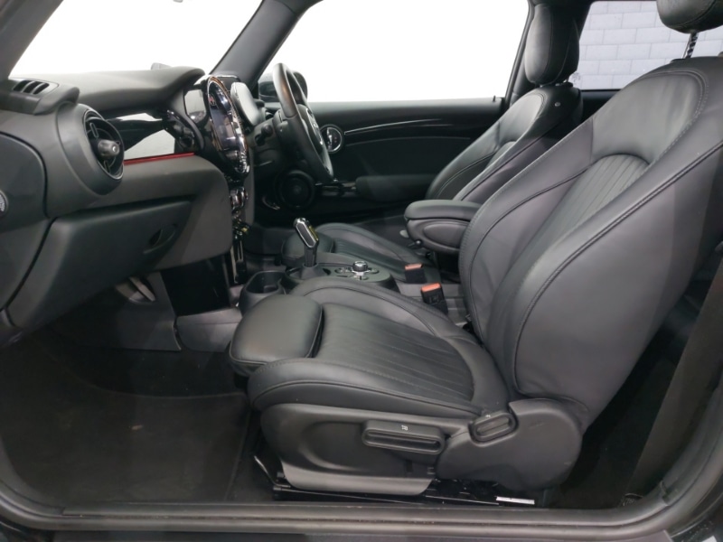 Used MINI Hatch 2023 for sale - 77325249: Photo 5