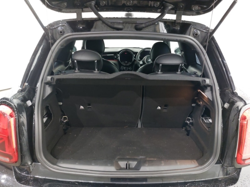 Used MINI Hatch 2023 for sale - 77325249: Photo 8