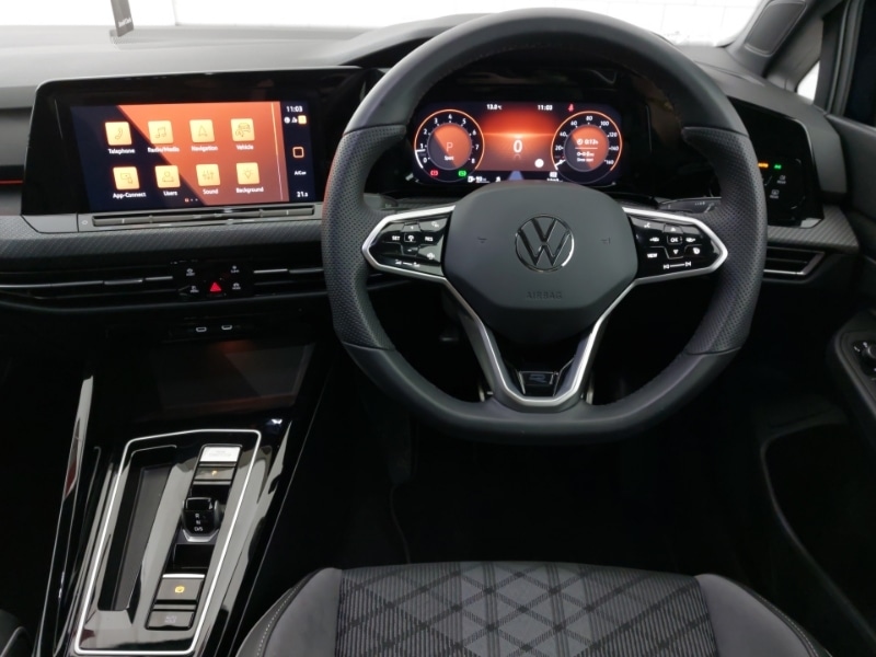 Used Volkswagen Golf 2024 for sale - 77300188: Photo 7