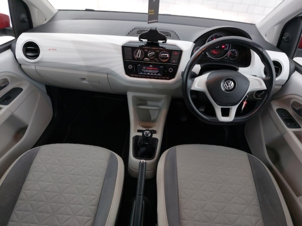Used Volkswagen up! 2018 for sale - 76188266: Photo 2