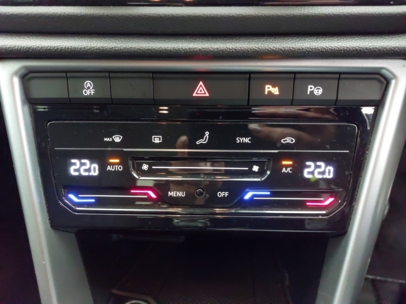 Used Volkswagen T-Roc 2023 for sale - 78099170: Photo 17