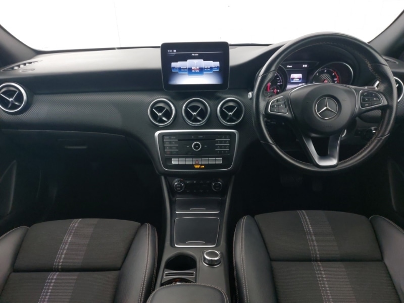 Used Mercedes-Benz A-Class 2018 for sale - 76958956: Photo 2