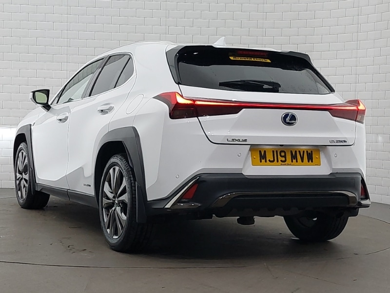 Used Lexus UX 2019 for sale - 76699920: Photo 3