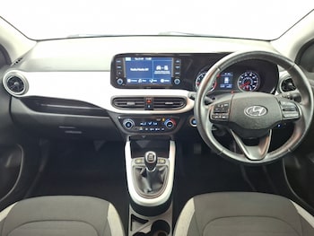 Used Hyundai i10 2023 for sale - 79481265: Photo