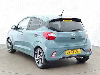 Used Hyundai i10 2023 for sale - 79481265: Photo