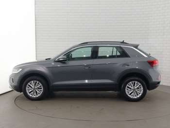 Used Volkswagen T-Roc 2023 for sale - 74724982: Photo