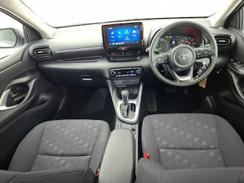 Used Toyota Yaris 2026 for sale - 79461531: Photo
