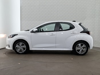 Used Toyota Yaris 2026 for sale - 79461531: Photo