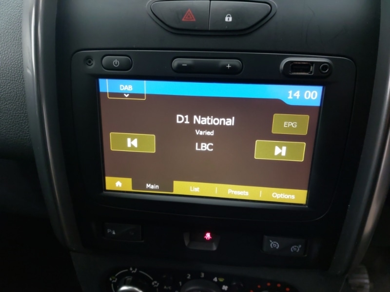 Used Dacia Duster 2017 for sale - 77933052: Photo 11